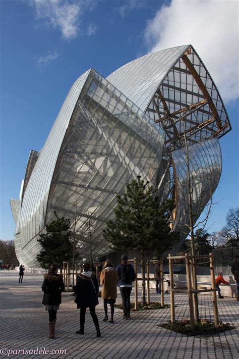 statues in louis vuitton foundation|fondation louis vuitton paris.